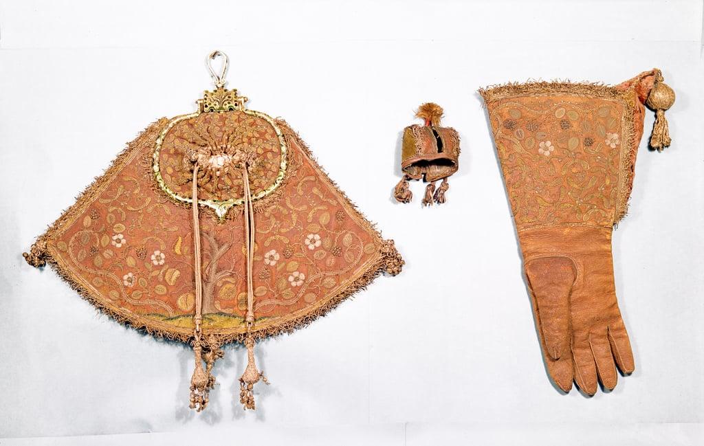 Hawking set of pouch, glove and hood, French, 1600-25